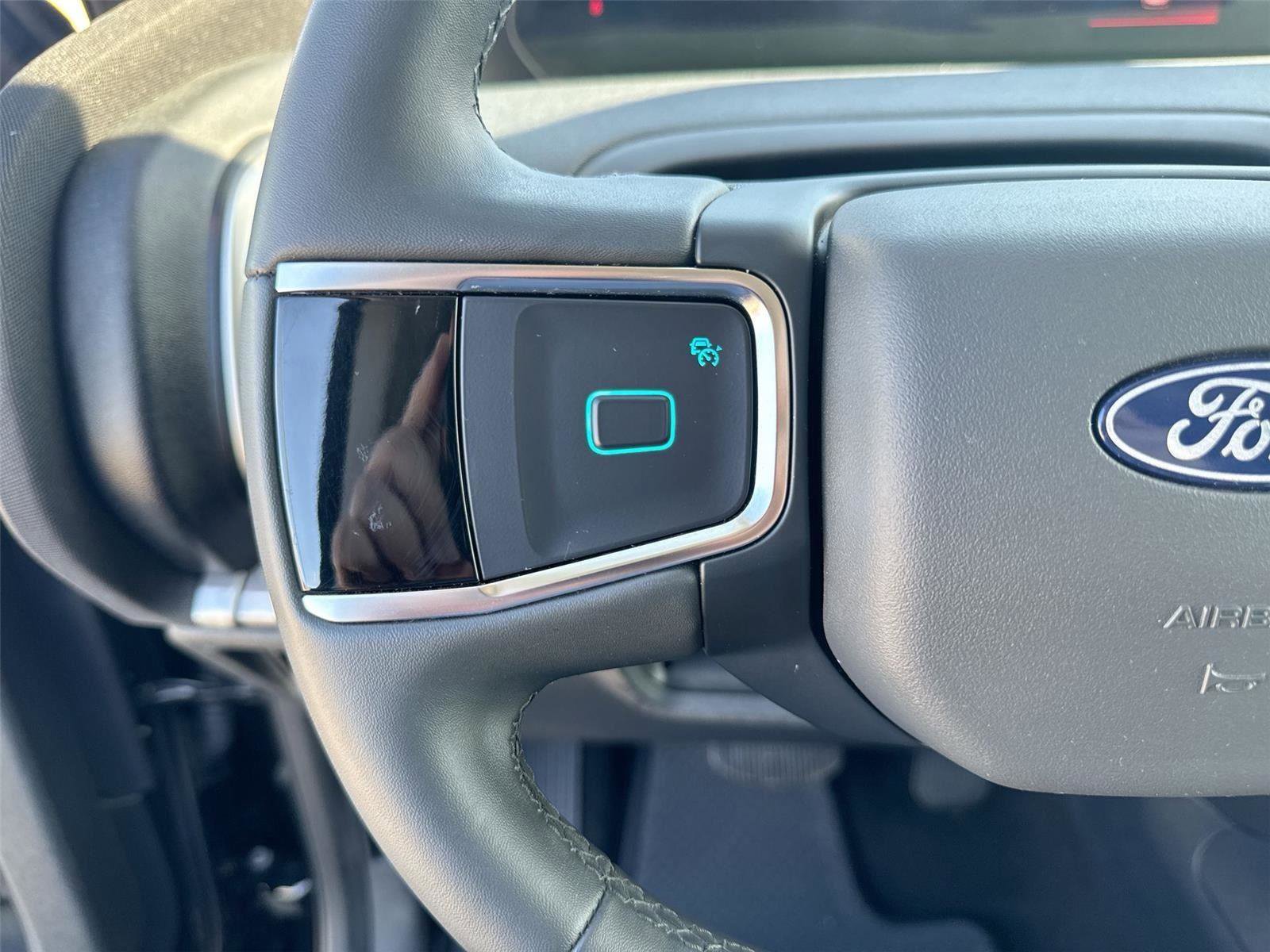 Certified 2025 Ford Expedition Active RWD image 26