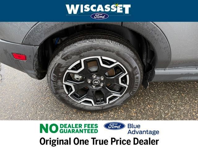 Certified 2025 Ford Bronco Sport Outer Banks w/ Outer Banks Tech Package+ AWD/4WD image 38