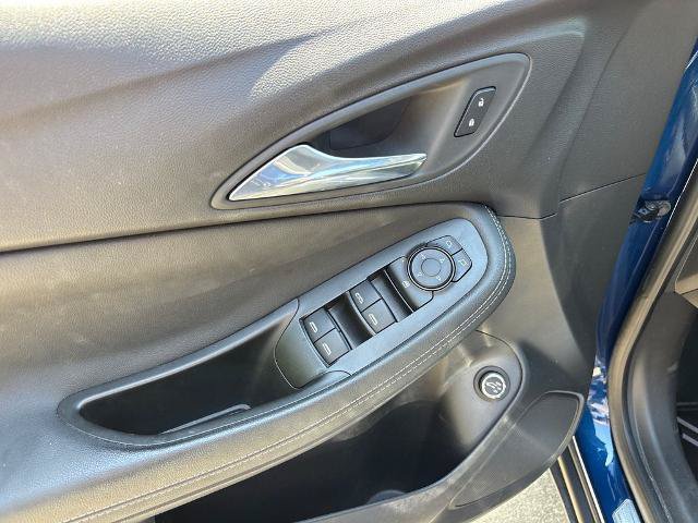 Used 2022 Buick Encore GX Select FWD image 16