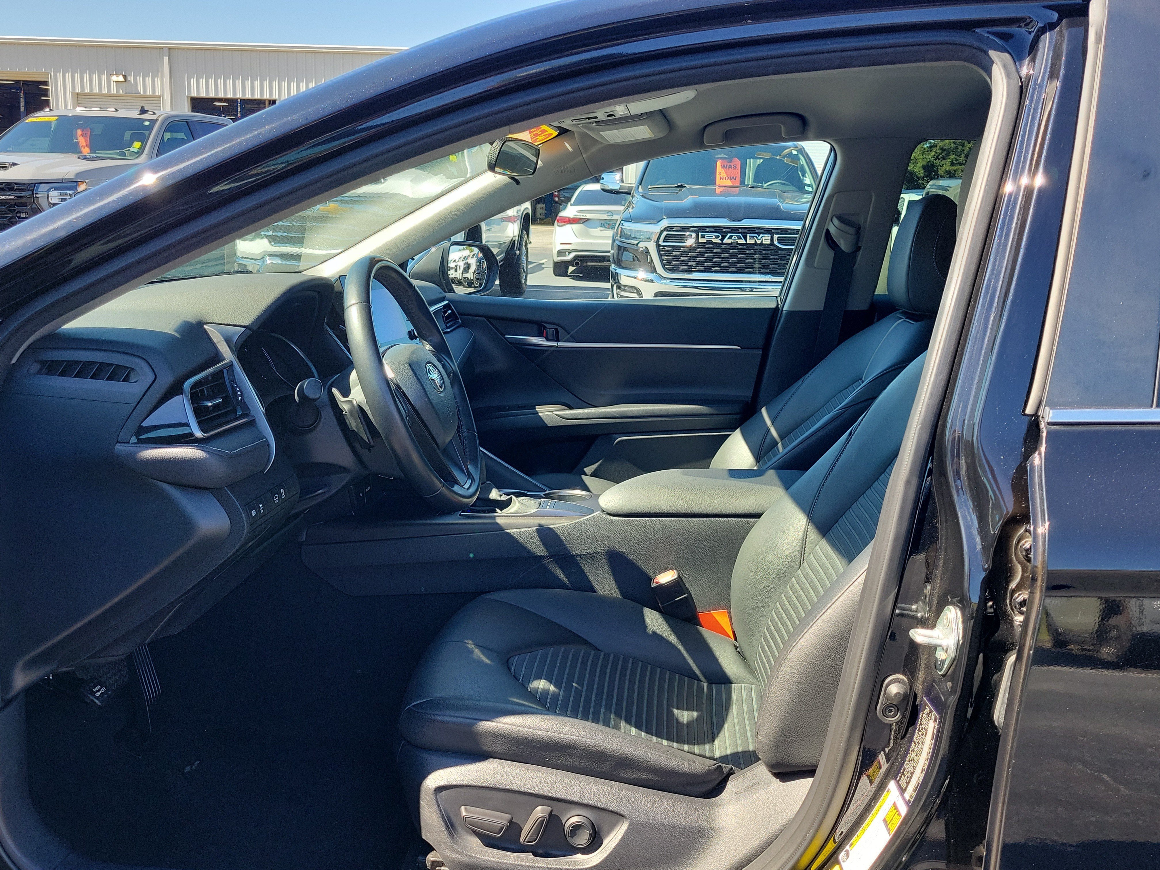 Used 2023 Toyota Camry SE FWD image 20