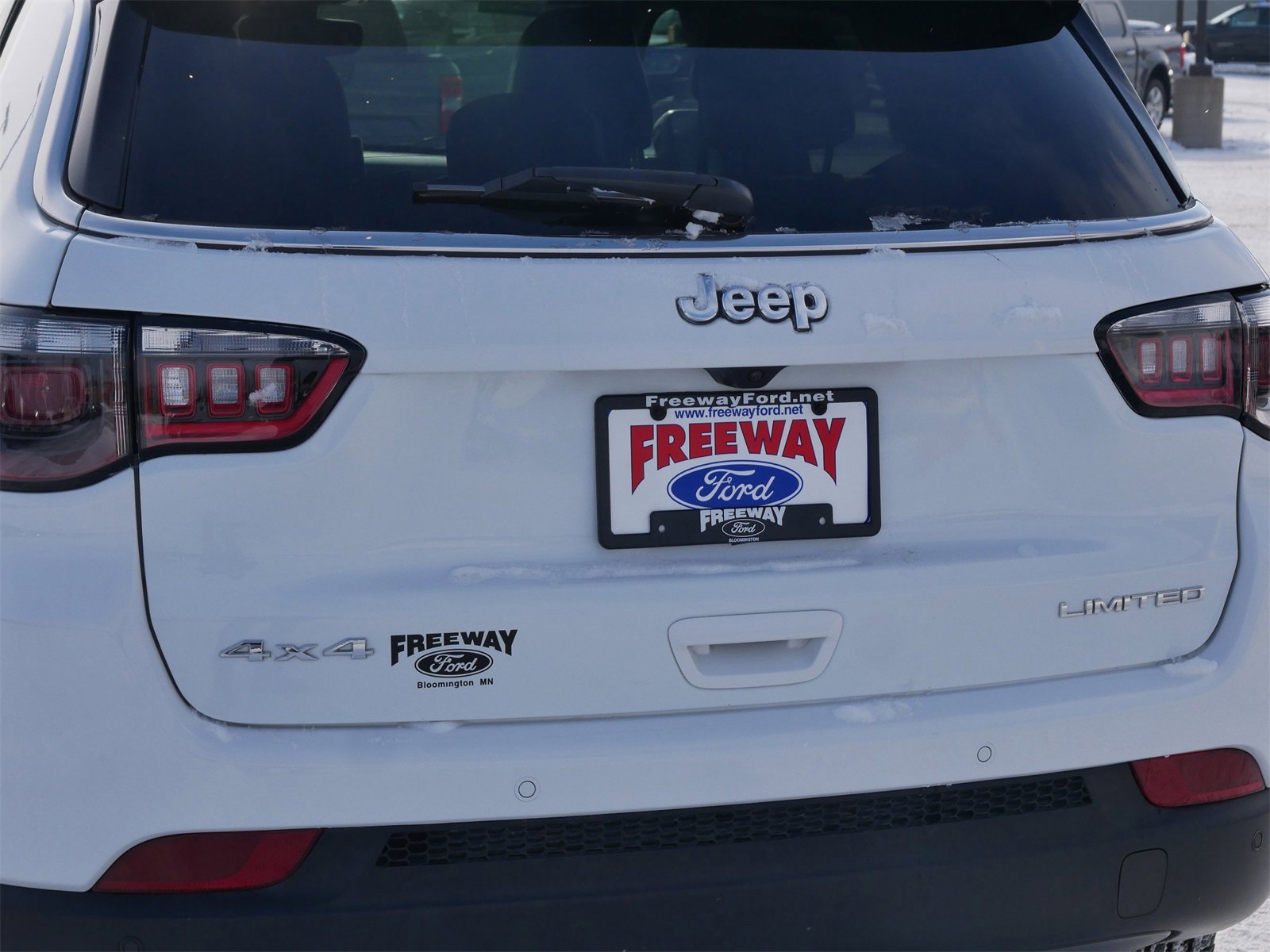 Used 2025 Jeep Compass Limited image 5