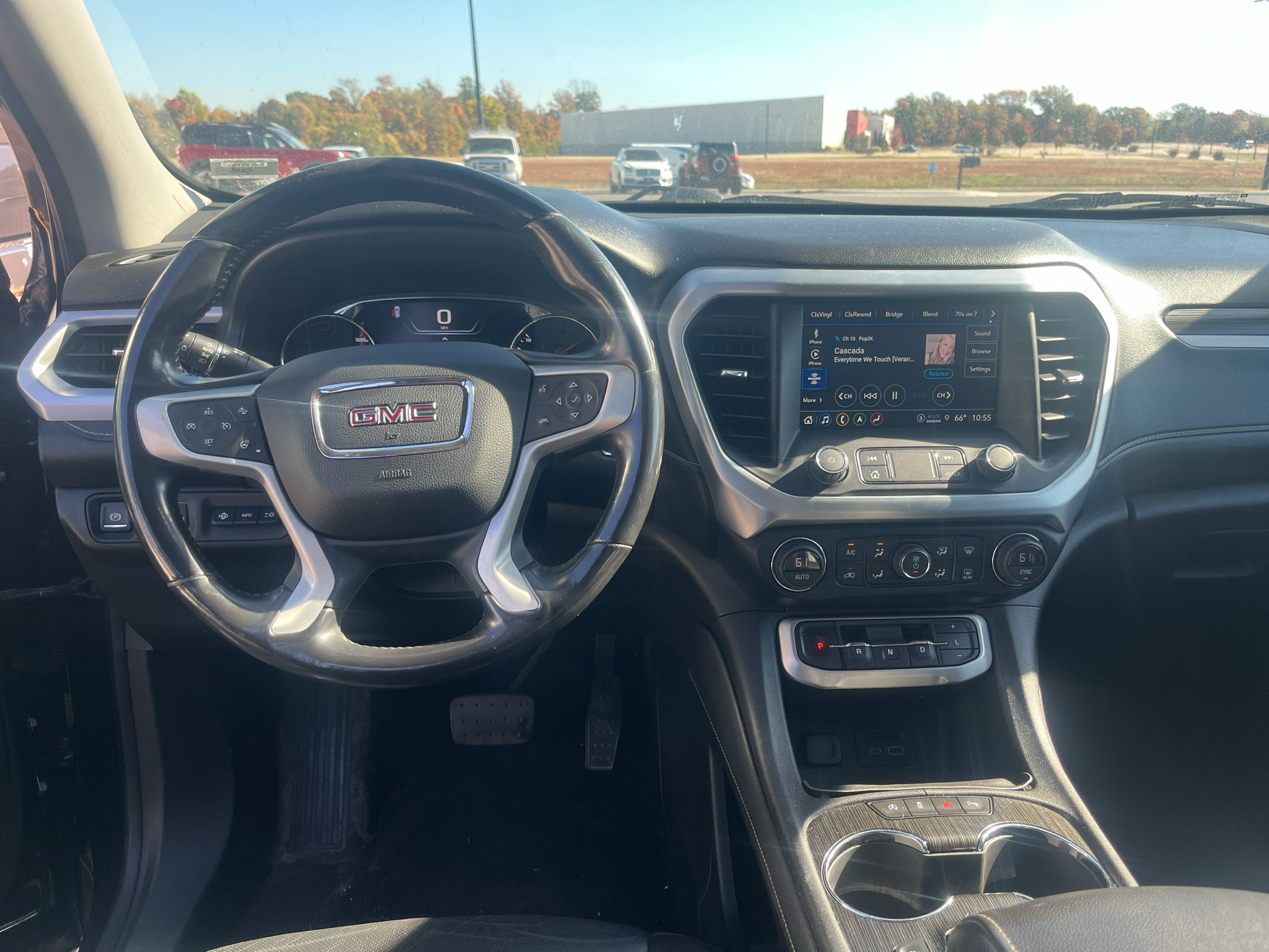 Used 2021 GMC Acadia SLT w/ Technology Package AWD/4WD image 14