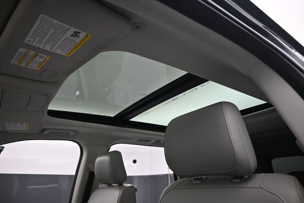 Certified 2025 Ford Expedition Max Active RWD image 26