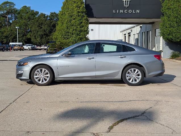 Used 2025 Chevrolet Malibu LT FWD image 2