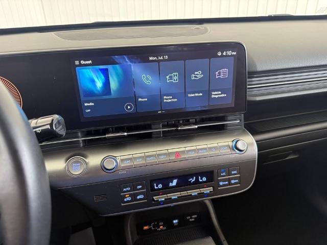Used 2024 Hyundai Kona SEL AWD/4WD image 4