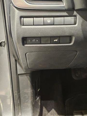 Used 2021 Nissan Rogue SV w/ Premium Package image 12