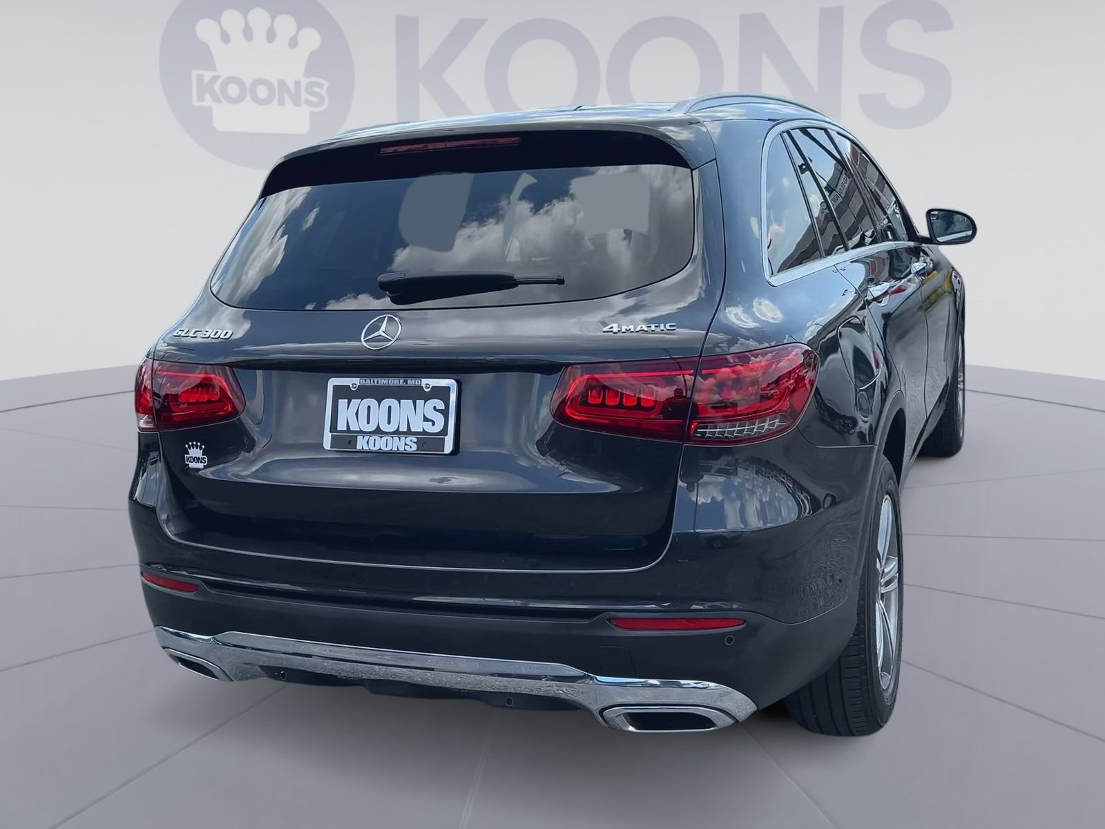 Used 2021 Mercedes-Benz GLC 300 4MATIC w/ Premium Package image 11