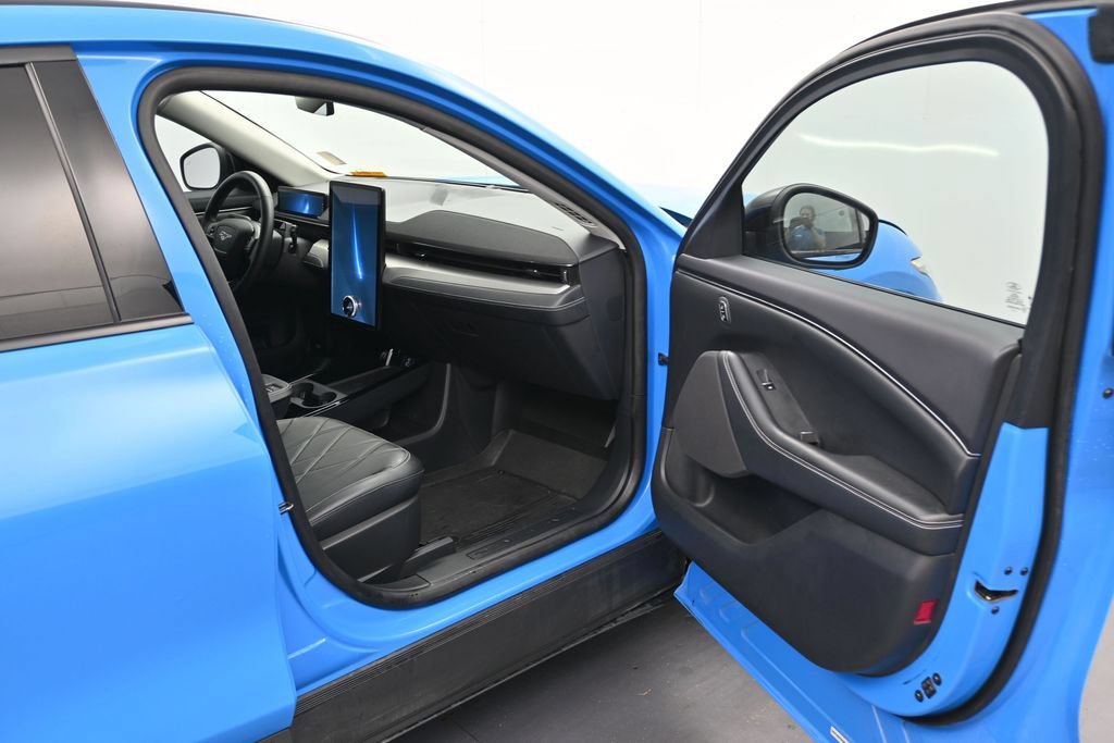 Certified 2023 Ford Mustang Mach-E Select RWD image 16