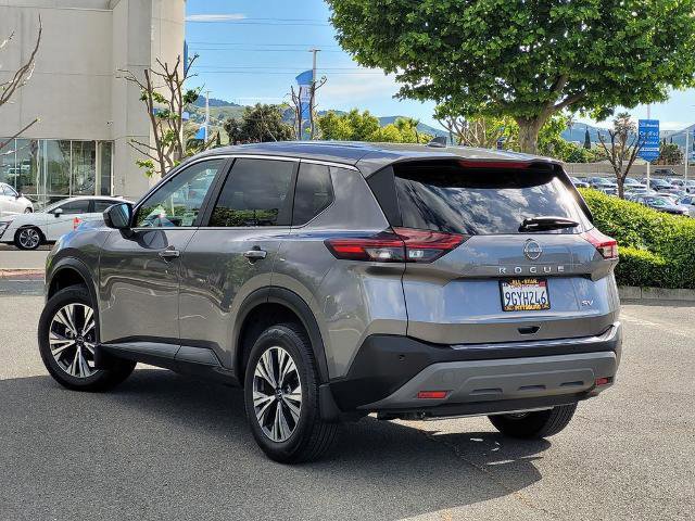 Used 2023 Nissan Rogue SV FWD image 3