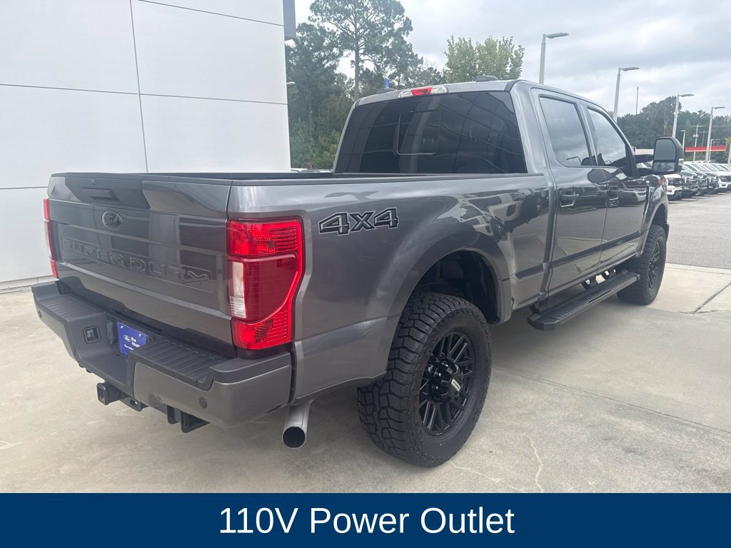 Certified 2022 Ford F250 XLT w/ Black Appearance Package AWD/4WD image 6