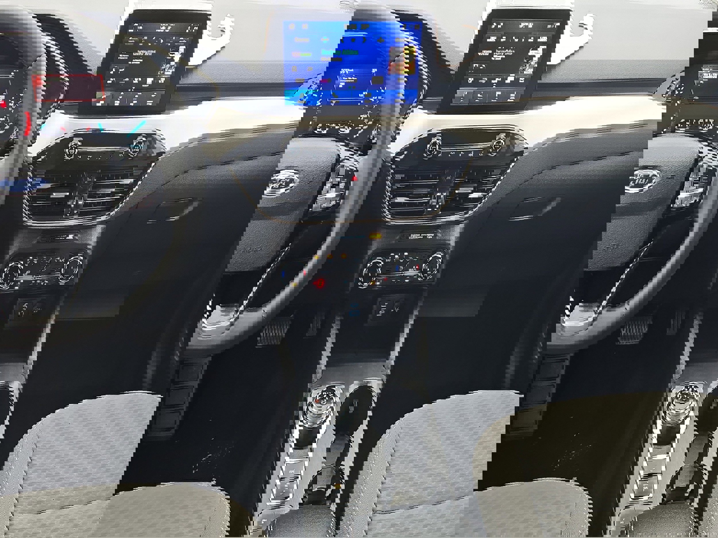 Certified 2022 Ford Escape SE w/ SE Sport Appearance Package image 18