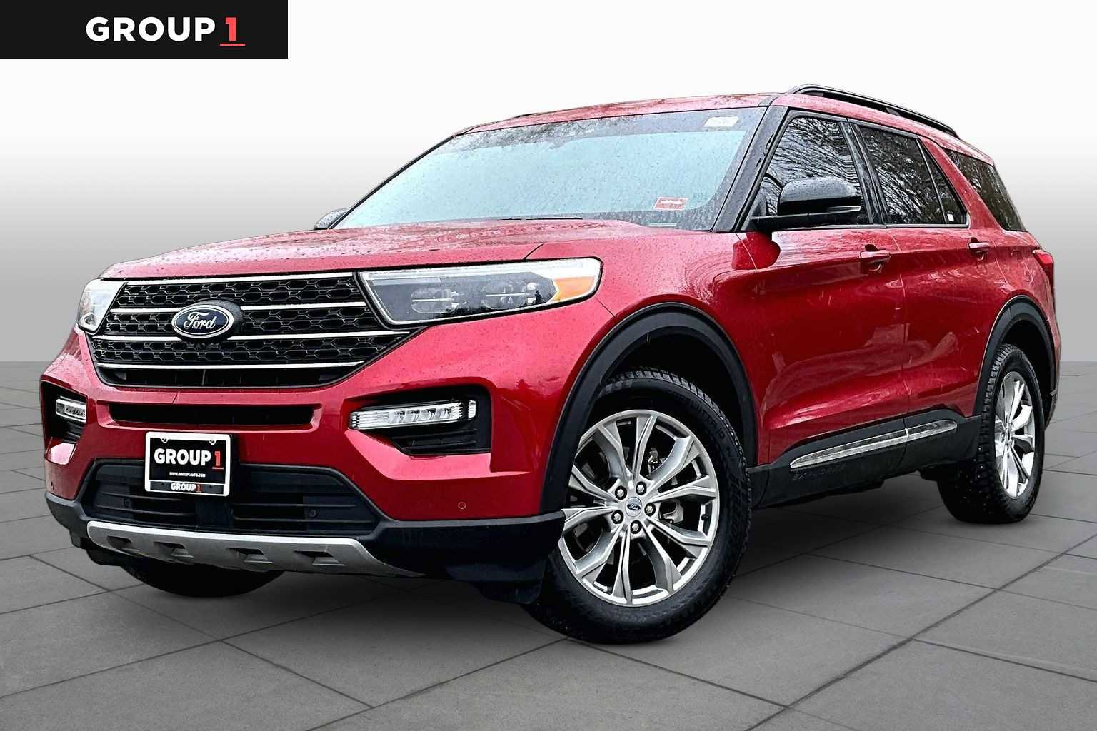 Certified 2023 Ford Explorer XLT w/ Equipment Group 202A AWD/4WD image 1