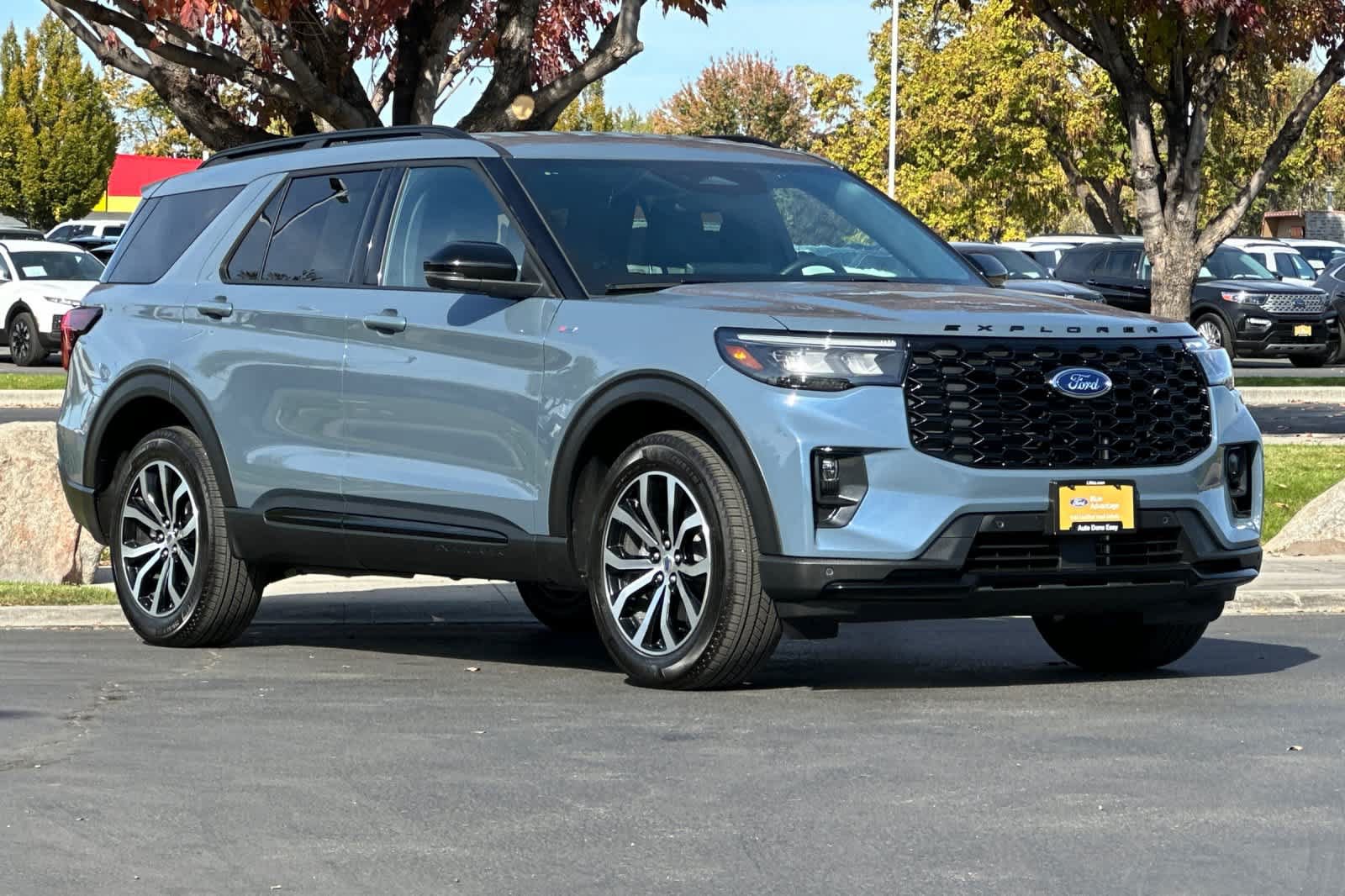Certified 2025 Ford Explorer ST-Line AWD/4WD image 9