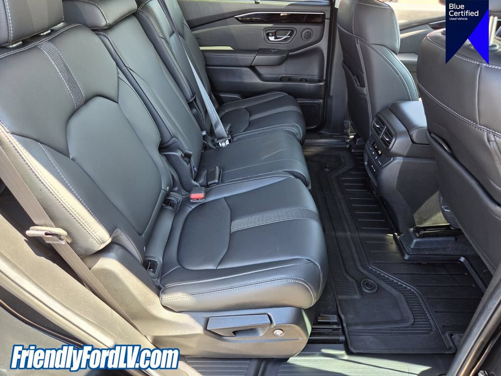 Used 2025 Honda Pilot EX-L image 19