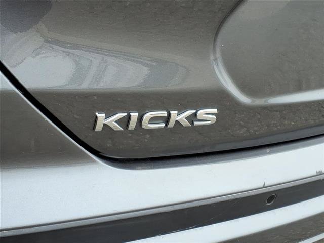 Used 2024 Nissan Kicks S FWD image 7