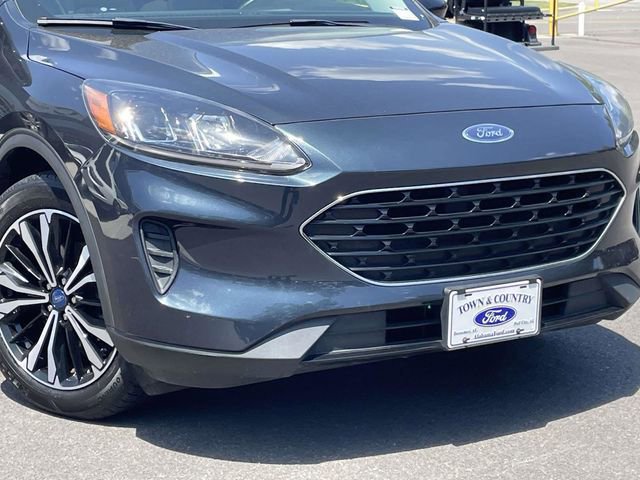 Certified 2022 Ford Escape SE w/ SE Sport Appearance Package FWD image 9