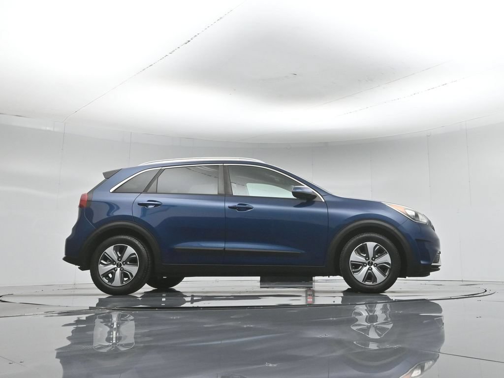 Used 2018 Kia Niro LX FWD image 79