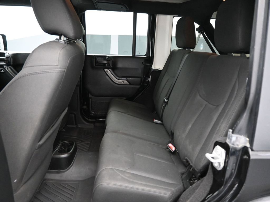 Used 2018 Jeep Wrangler Unlimited Sport S image 14