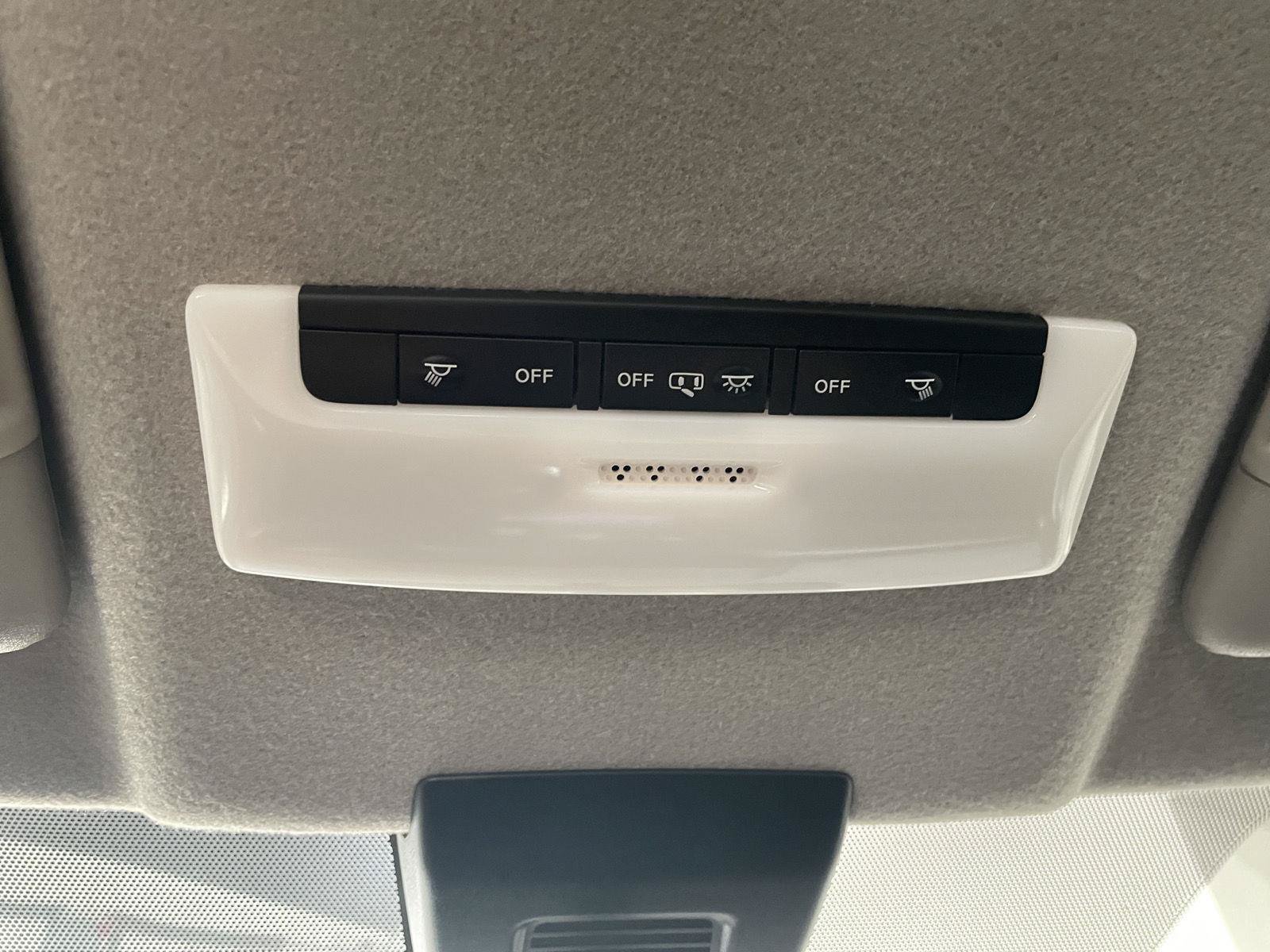Used 2023 Nissan Kicks SV FWD image 29