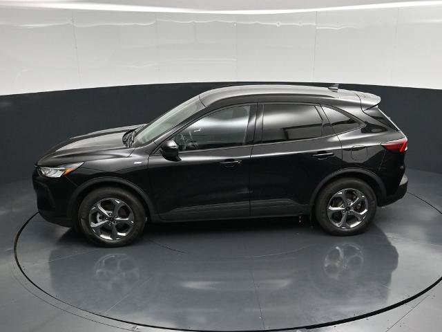 Certified 2025 Ford Escape ST-Line Select AWD/4WD image 40