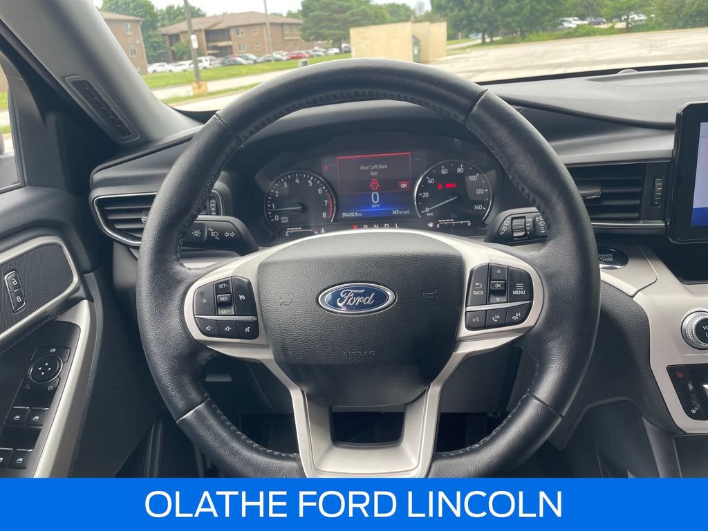 Certified 2023 Ford Explorer XLT w/ Equipment Group 202A AWD/4WD image 18