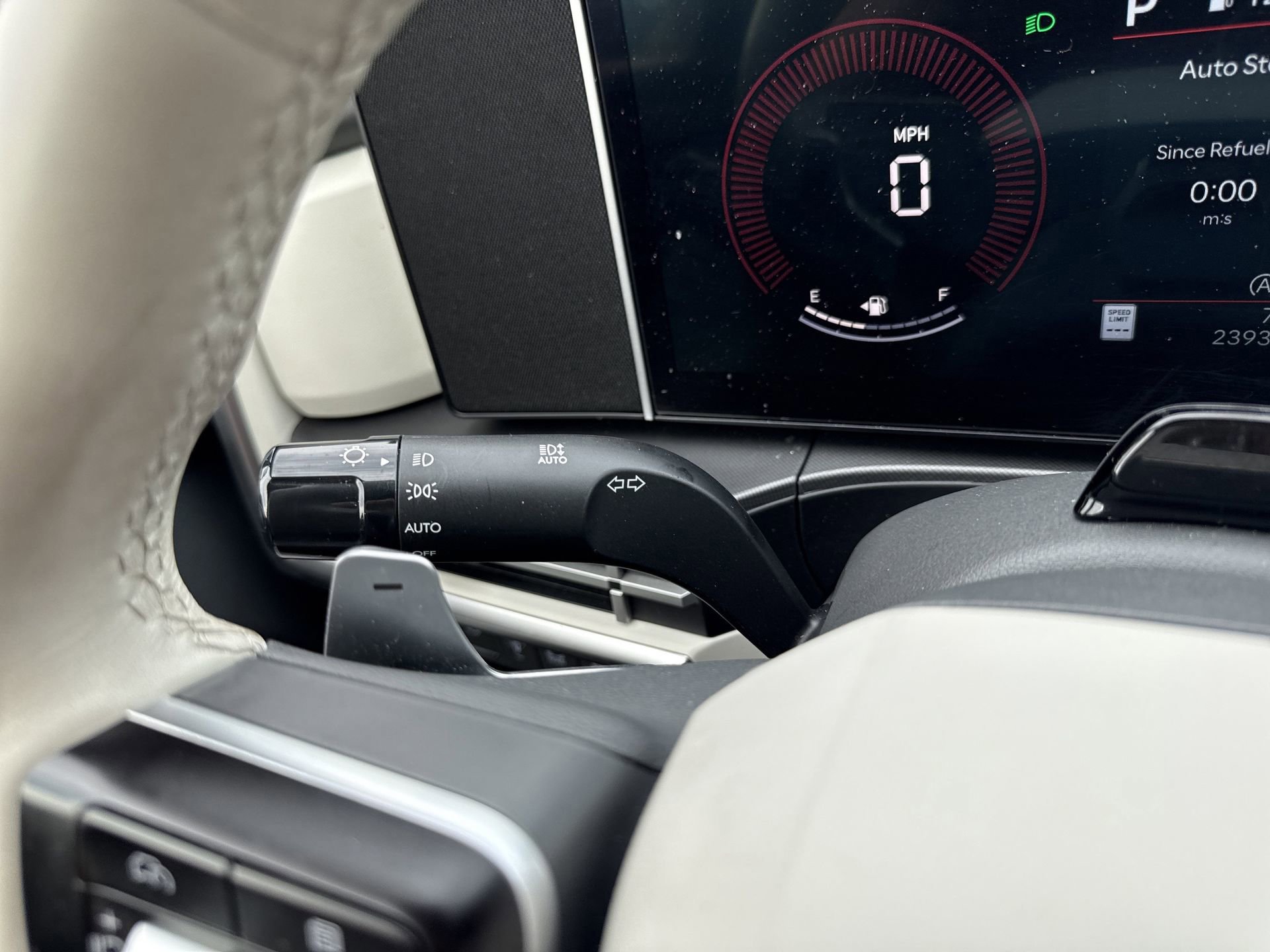 Used 2025 Hyundai Santa Fe SEL image 16