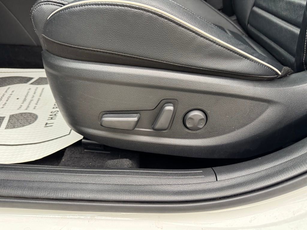 Used 2023 Kia Forte GT-Line w/ GT-Line Premium Package image 10