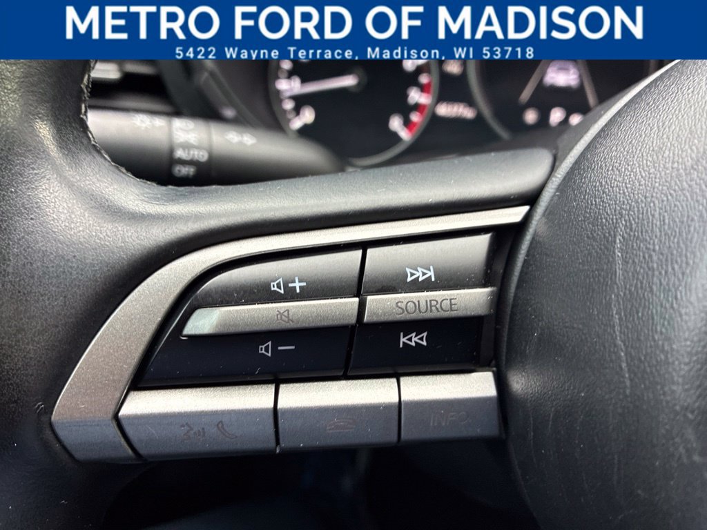 Used 2023 MAZDA MAZDA3 s FWD image 25
