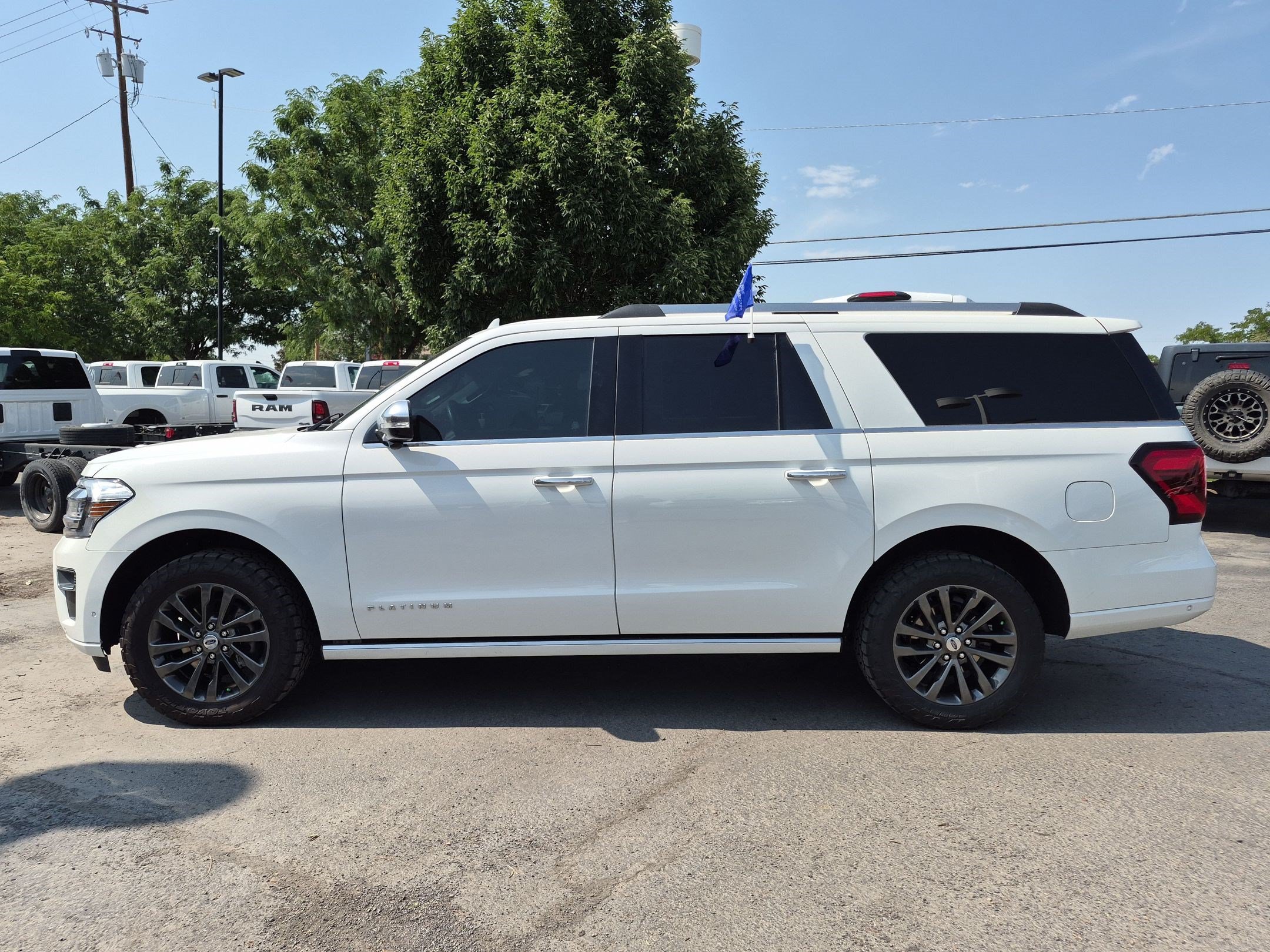 Certified 2024 Ford Expedition Max Platinum AWD/4WD image 10