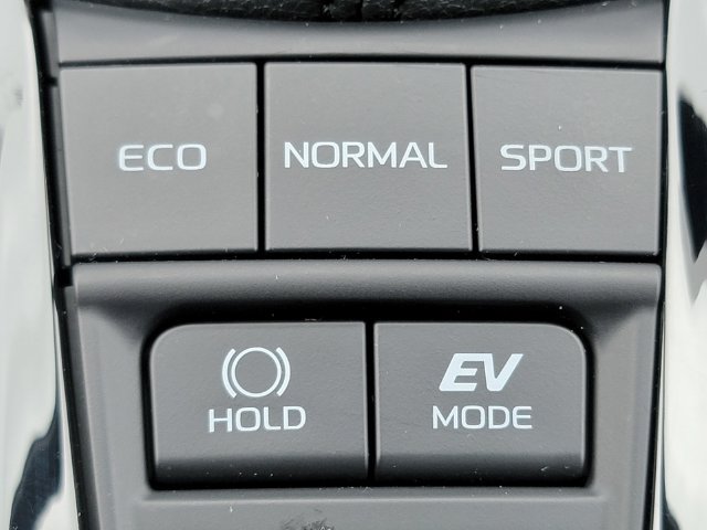 Used 2025 Toyota Camry XSE AWD/4WD image 6