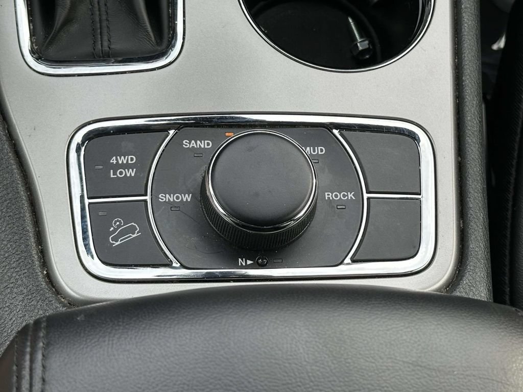 Used 2022 Jeep Grand Cherokee Limited AWD/4WD image 22