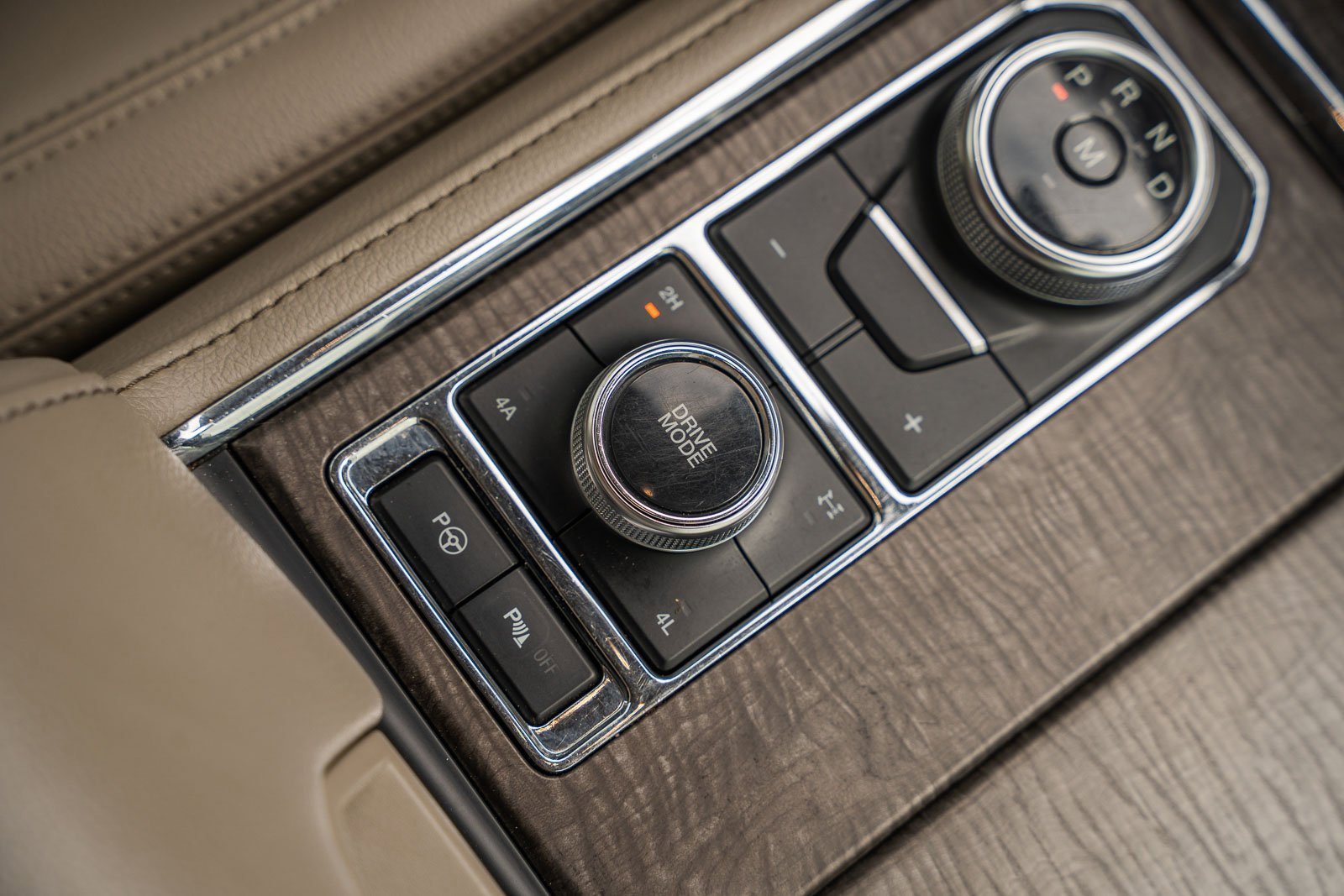 Certified 2021 Ford Expedition Limited image 34