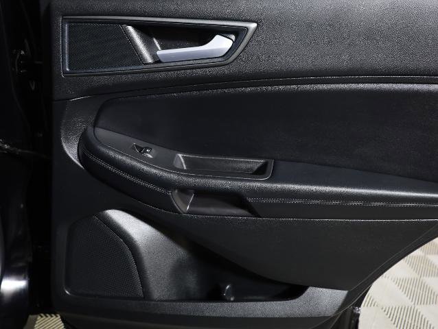 Certified 2024 Ford Edge SE w/ Black Appearance Package AWD/4WD image 30