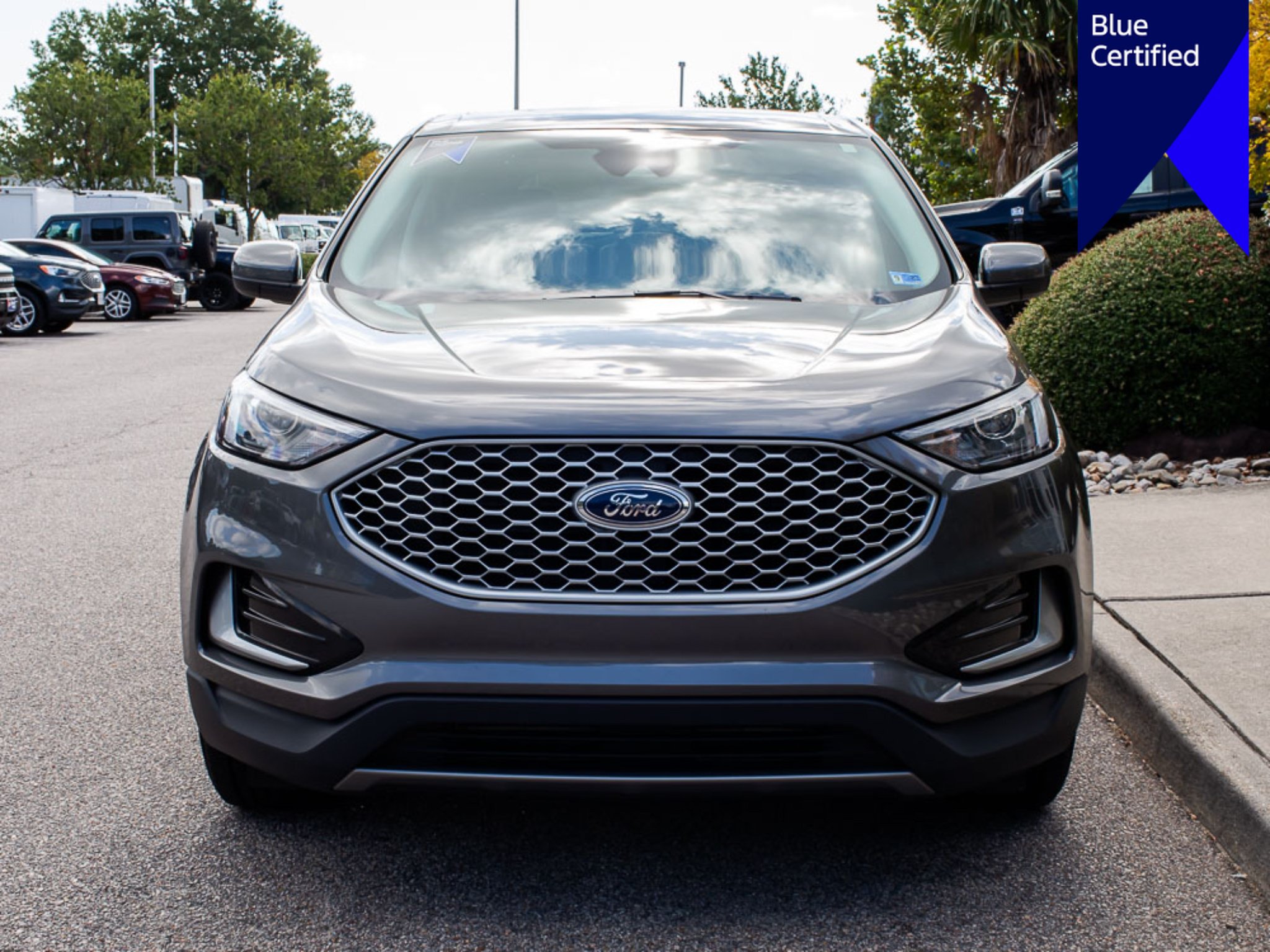 Certified 2024 Ford Edge SEL AWD/4WD image 2