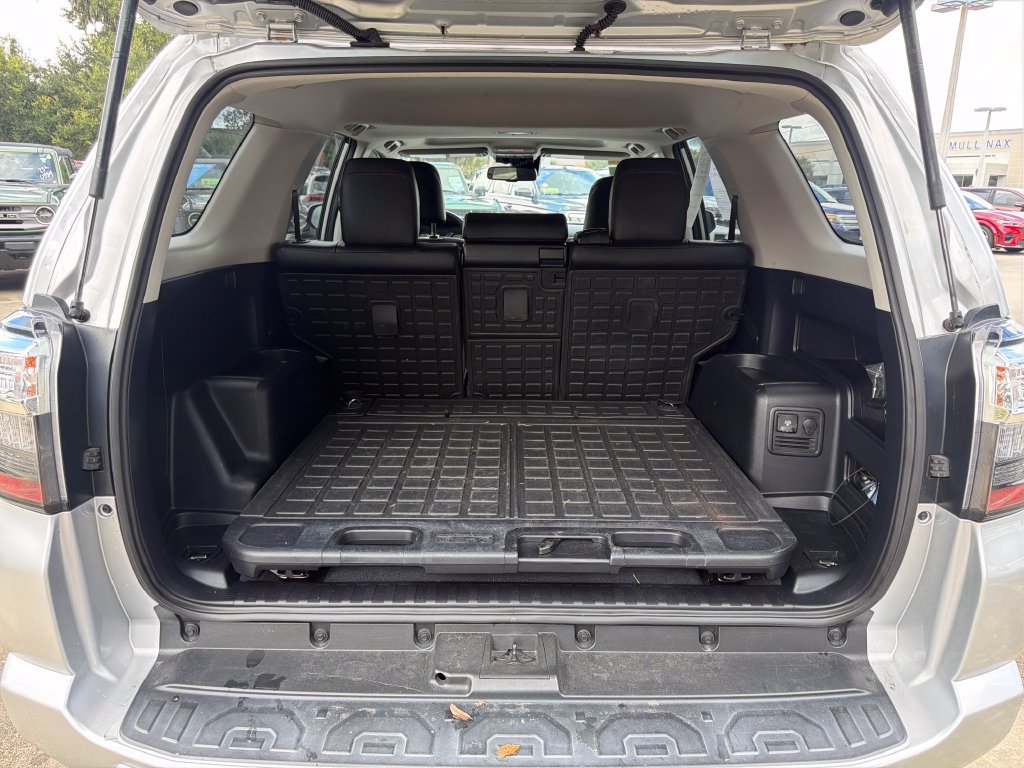 Used 2023 Toyota 4Runner TRD Off-Road Premium w/ Moonroof Package AWD/4WD image 32