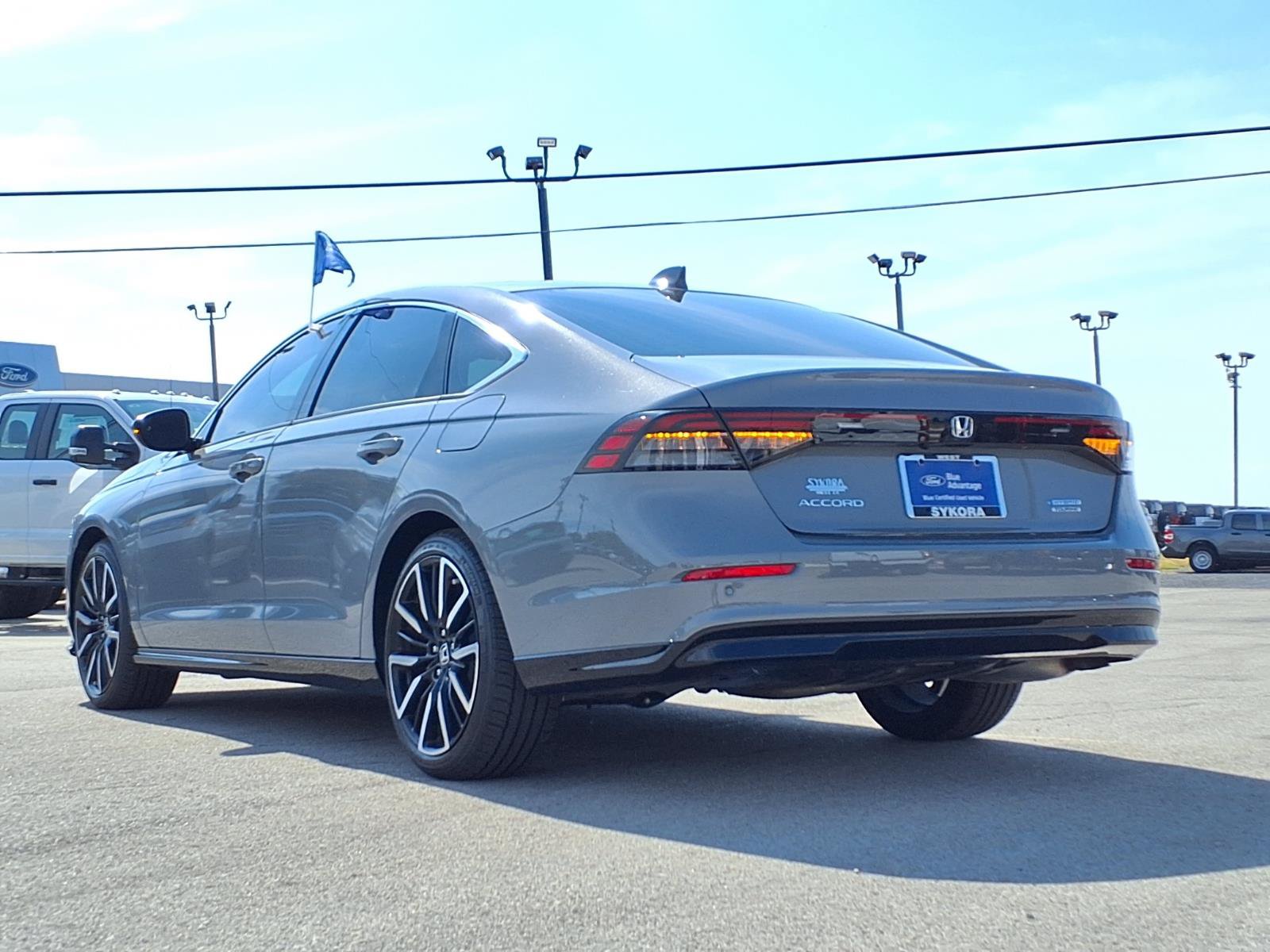 Used 2026 Honda Accord Touring image 7