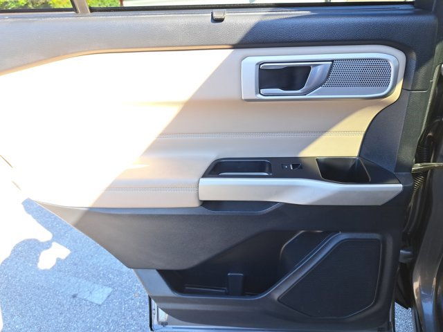 Certified 2021 Ford Explorer Limited w/ Hybrid Equipment Group 310A image 14