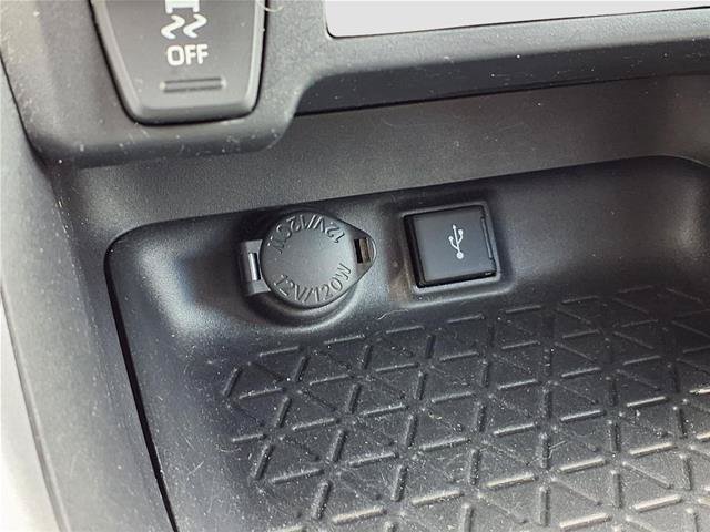 Used 2020 Toyota RAV4 XLE FWD image 9