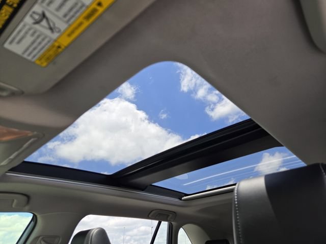 Used 2020 Toyota RAV4 Limited AWD/4WD image 11