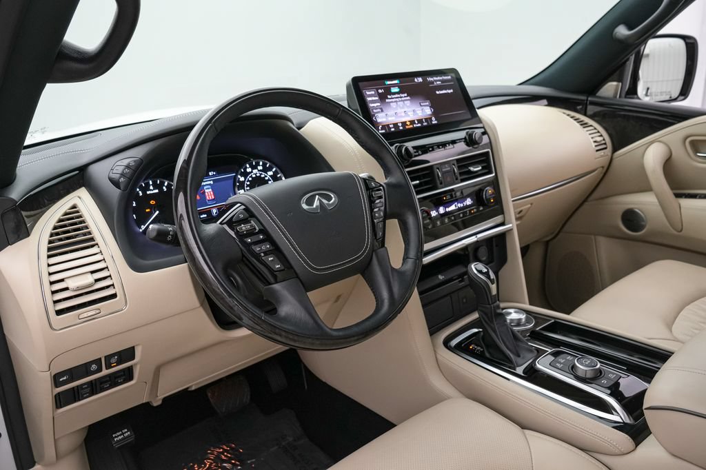 Used 2024 INFINITI QX80 Sensory w/ Cargo Package AWD/4WD image 12