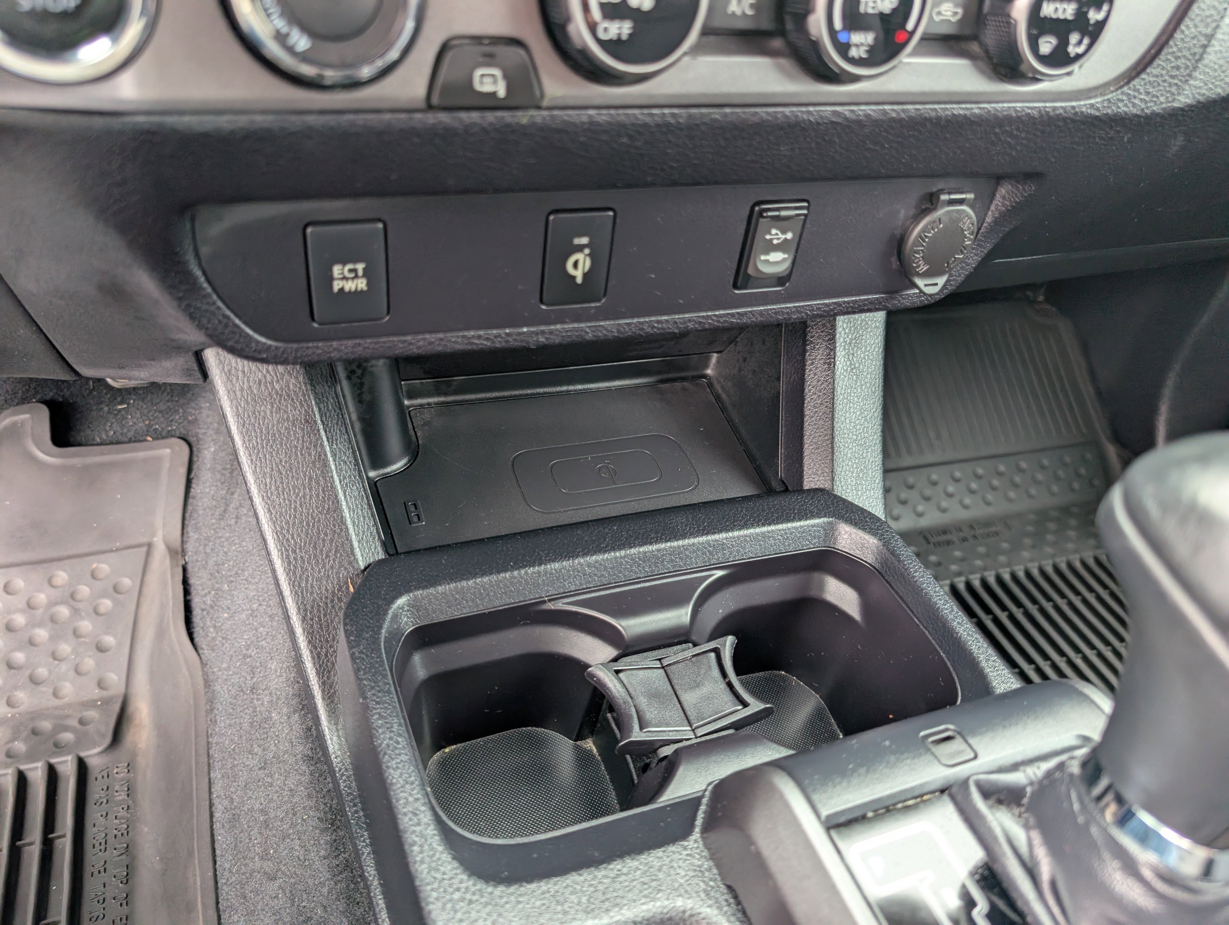 Used 2017 Toyota Tacoma TRD Sport AWD/4WD image 20