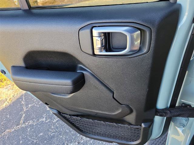 Used 2024 Jeep Wrangler Sport S image 12