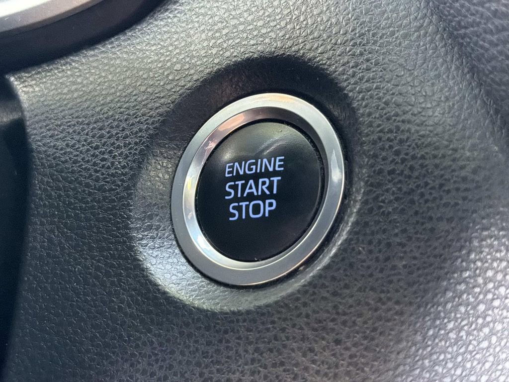 Used 2019 Toyota Corolla SE w/ Body Protection Package FWD image 23
