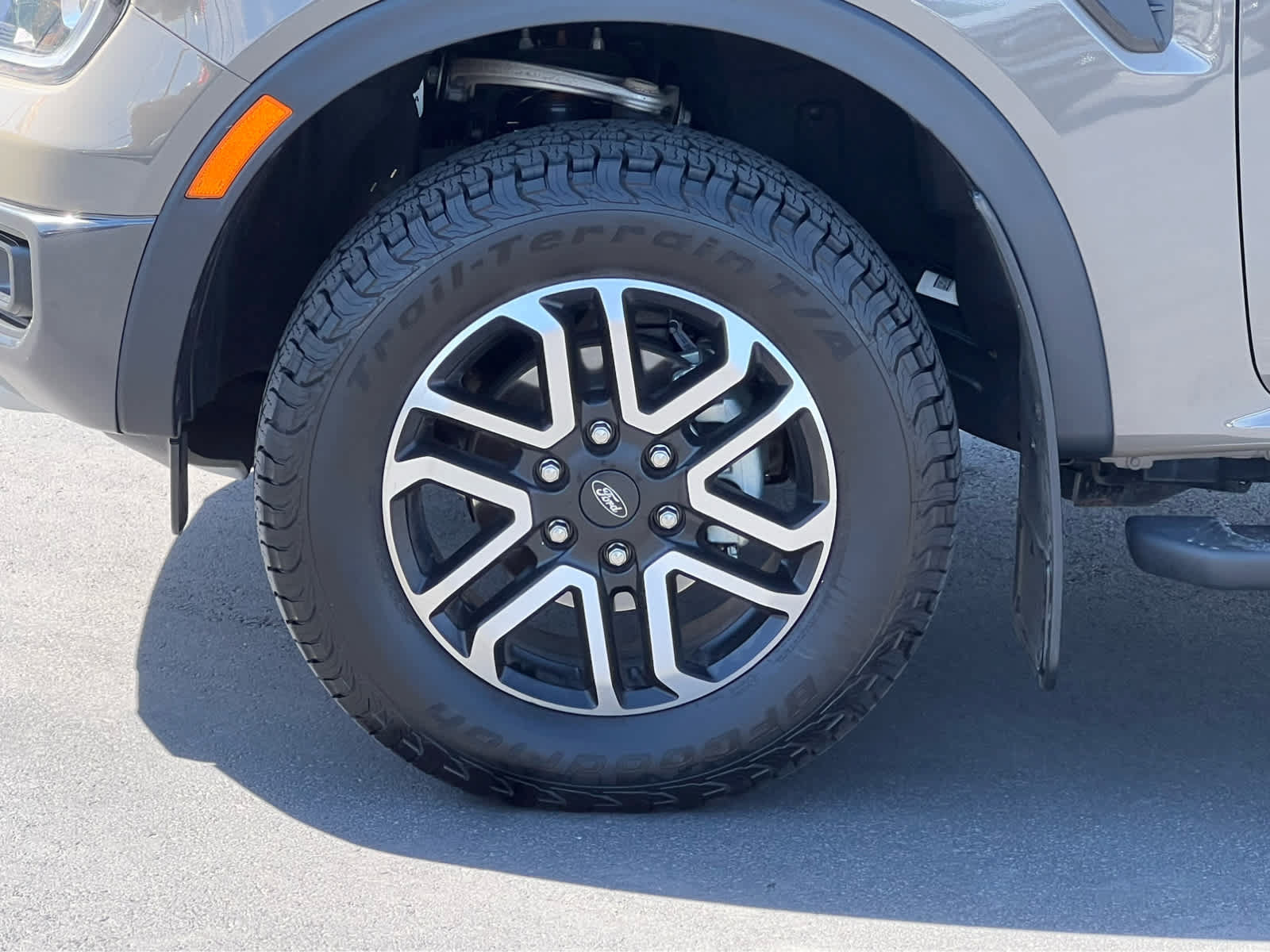 Certified 2025 Ford Ranger Lariat w/ FX4 Off-Road Package AWD/4WD image 13