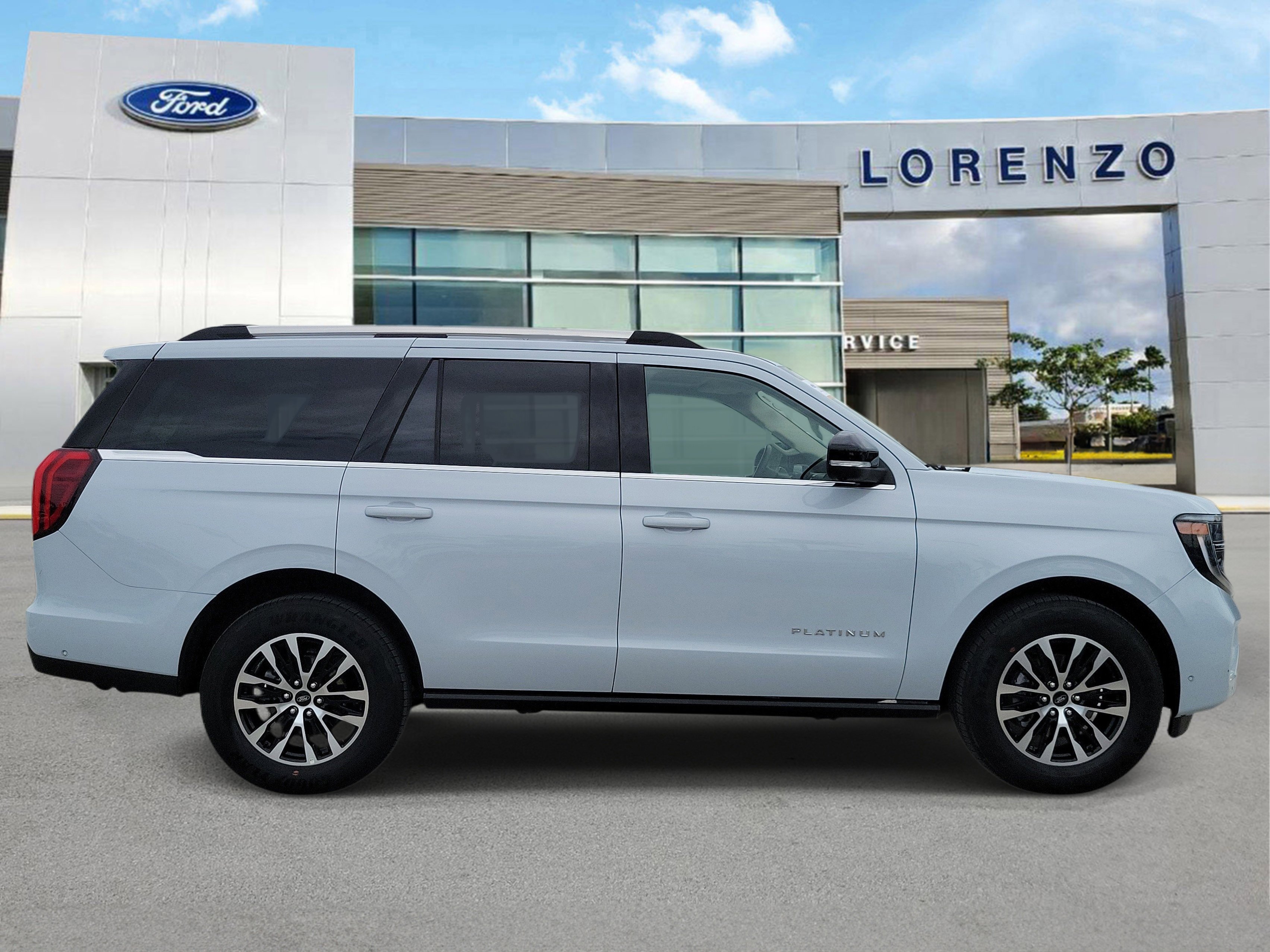 Certified 2025 Ford Expedition Platinum AWD/4WD image 4