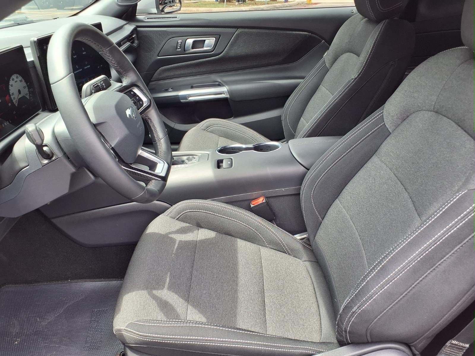 Certified 2025 Ford Mustang Coupe RWD image 13