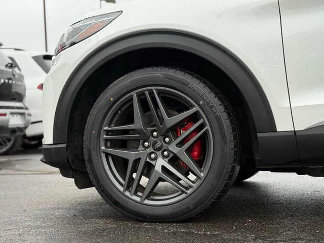 Certified 2025 Ford Explorer ST AWD/4WD image 50