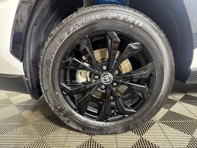 Used 2025 Toyota RAV4 XSE w/ Advanced Technology Package AWD/4WD image 10