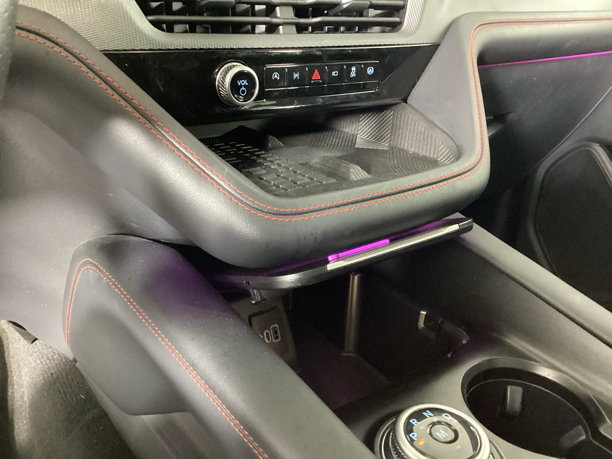 Certified 2025 Ford Explorer ST AWD/4WD image 26
