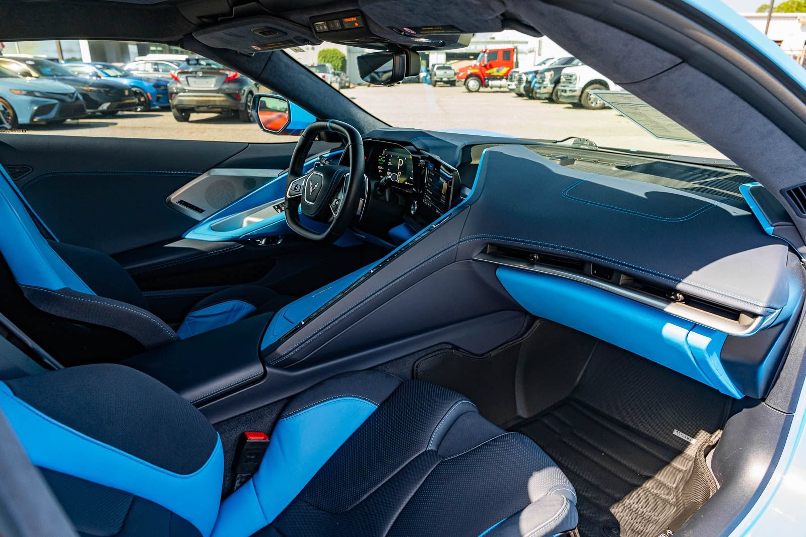 Used 2022 Chevrolet Corvette Stingray Premium Cpe w/ Z51 Performance Package RWD image 15